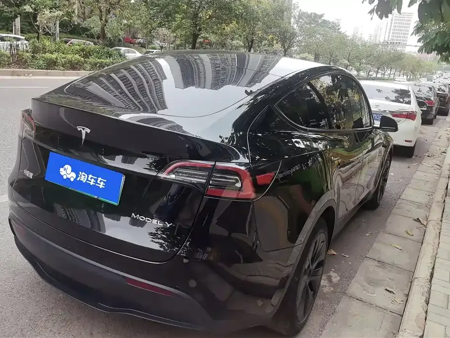 Tesla Model Y 2024 из CN, фото 8