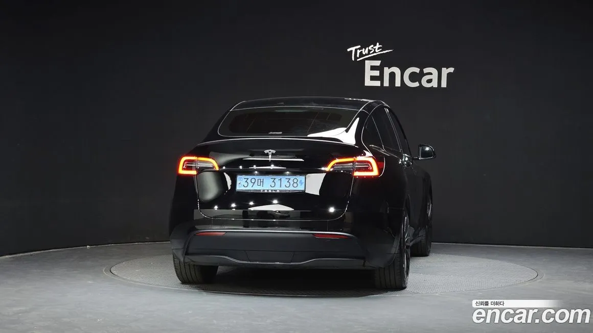 Tesla Model Y 2023 из KR, фото 6