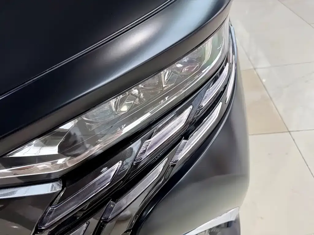 Toyota Alphard 2025 из CN, фото 3