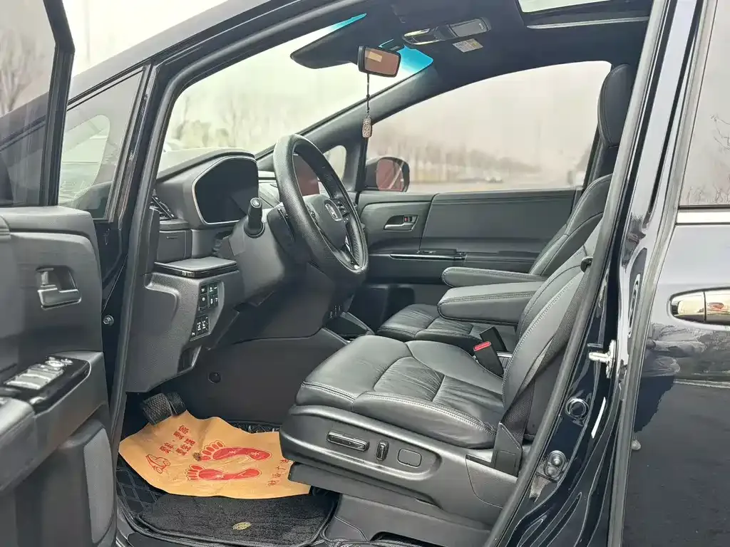 Honda Odyssey 2024 из CN, фото 3