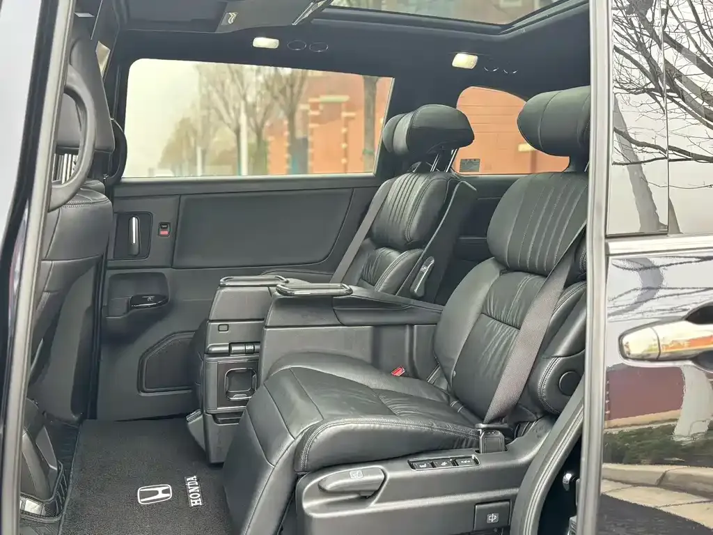Honda Odyssey 2024 из CN, фото 8