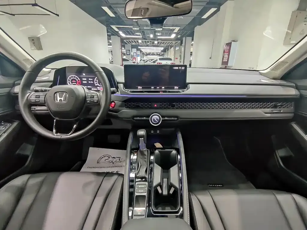 Honda Accord — фото 6