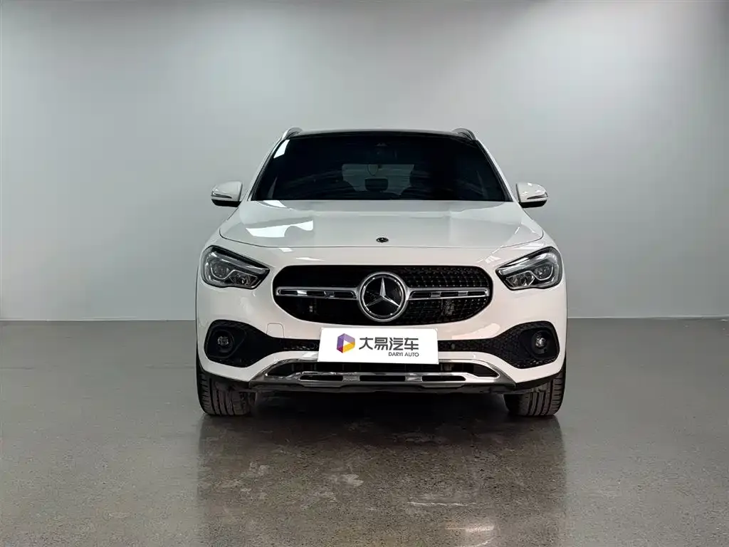 Mercedes-Benz GLA — фото 9