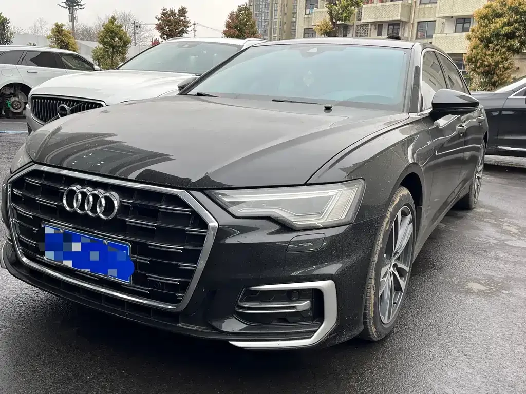 Audi A6L — фото 1