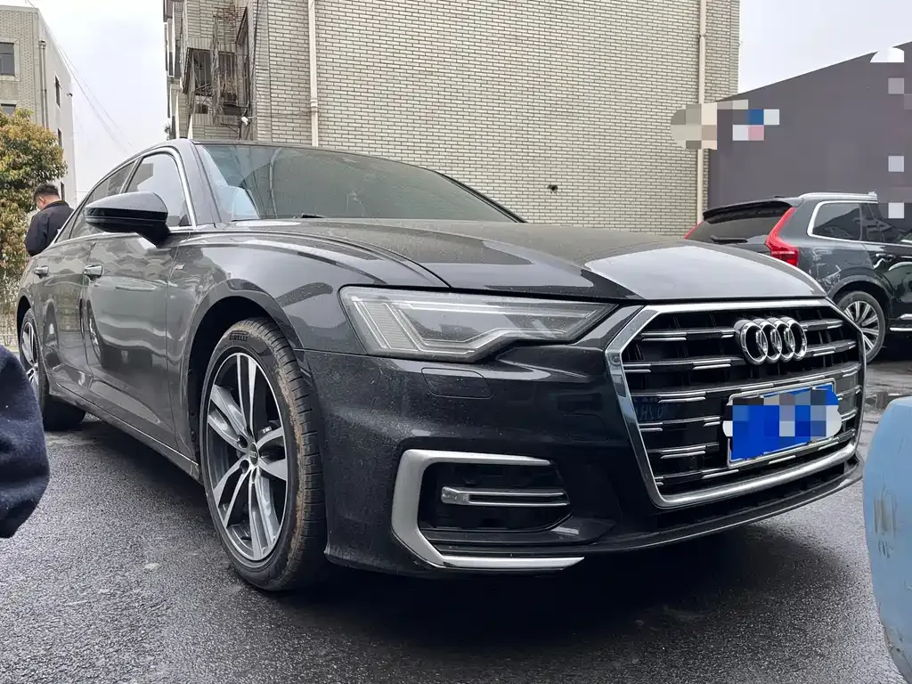 Audi A6L — фото 9