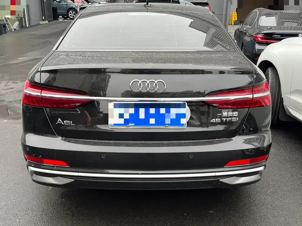 Audi A6L — фото 5