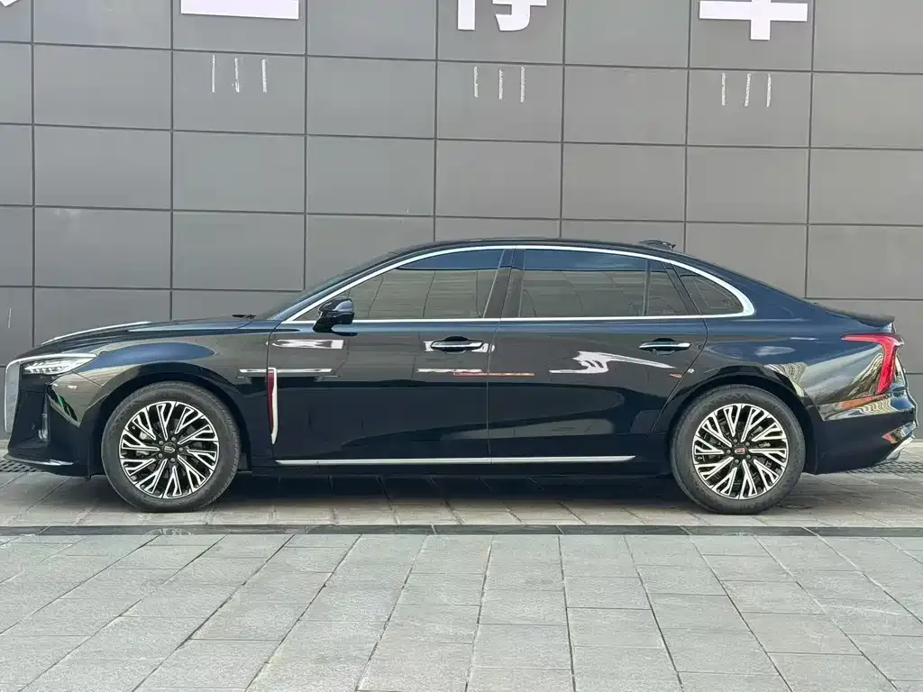 Hongqi H5 — фото 3