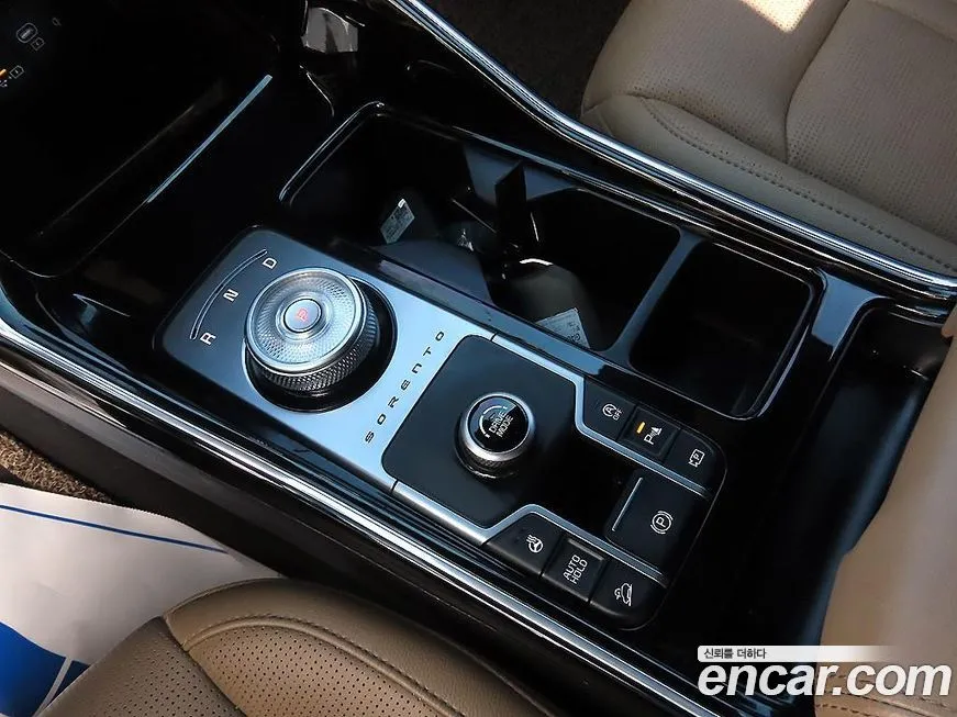 Kia Sorento — фото 9