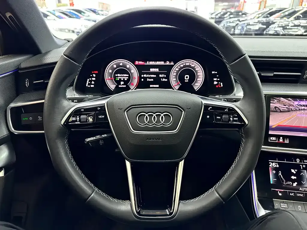 Audi A6L — фото 9