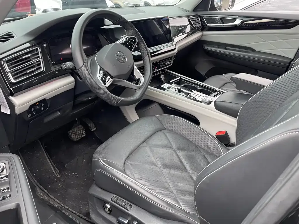 Volkswagen Teramont 2023 из CN, фото 10