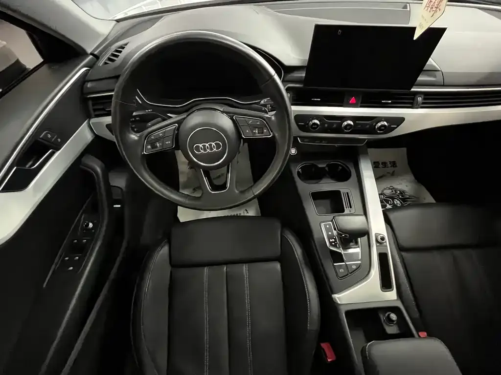 Audi A4L 2021 из CN, фото 3