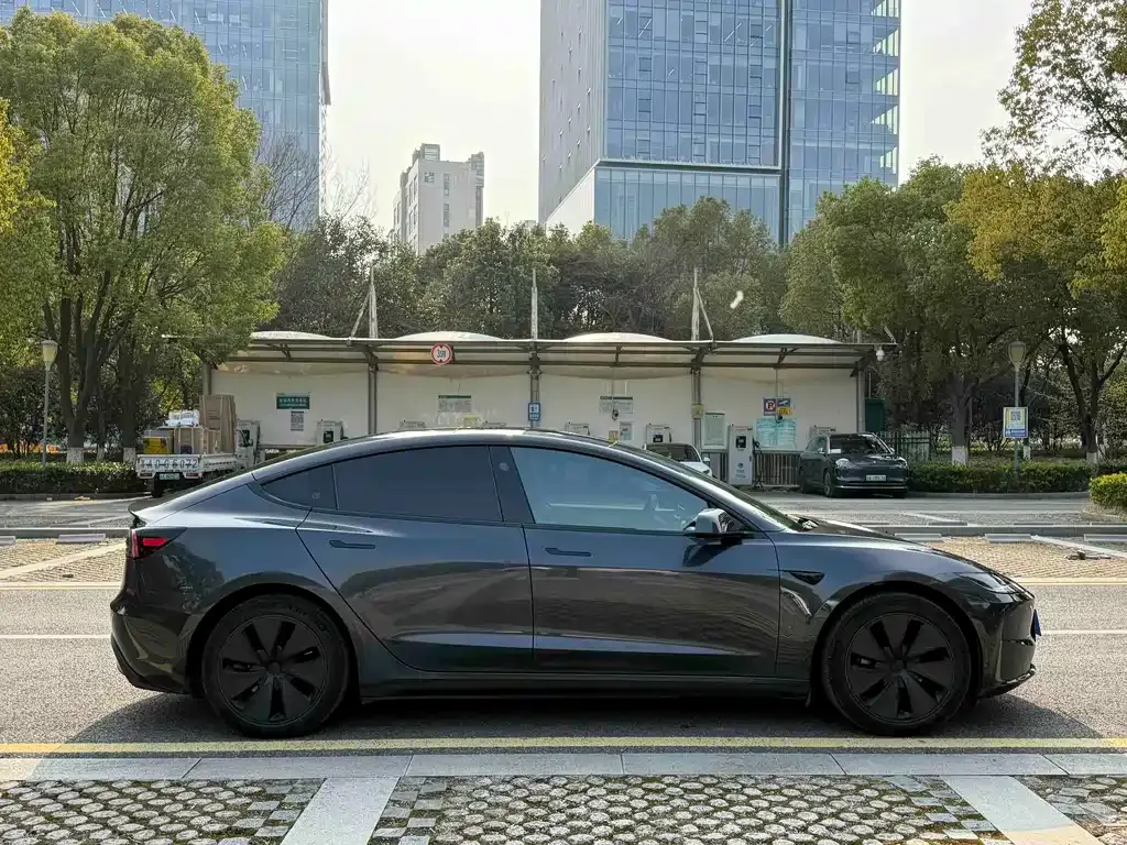Tesla Model 3 2024 из CN, фото 3