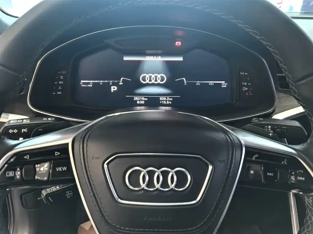Audi A6L — фото 8