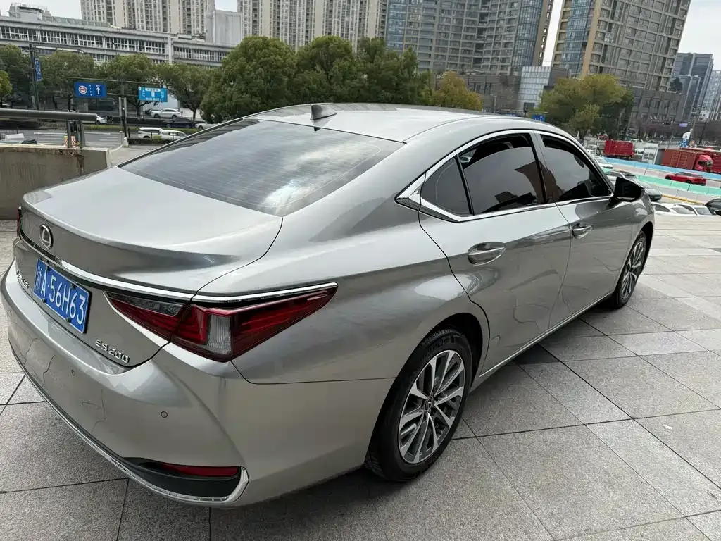 Lexus ES — фото 3