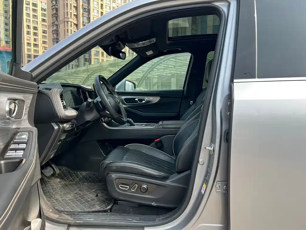 GAC Motor Trumpchi GS8 — фото 8