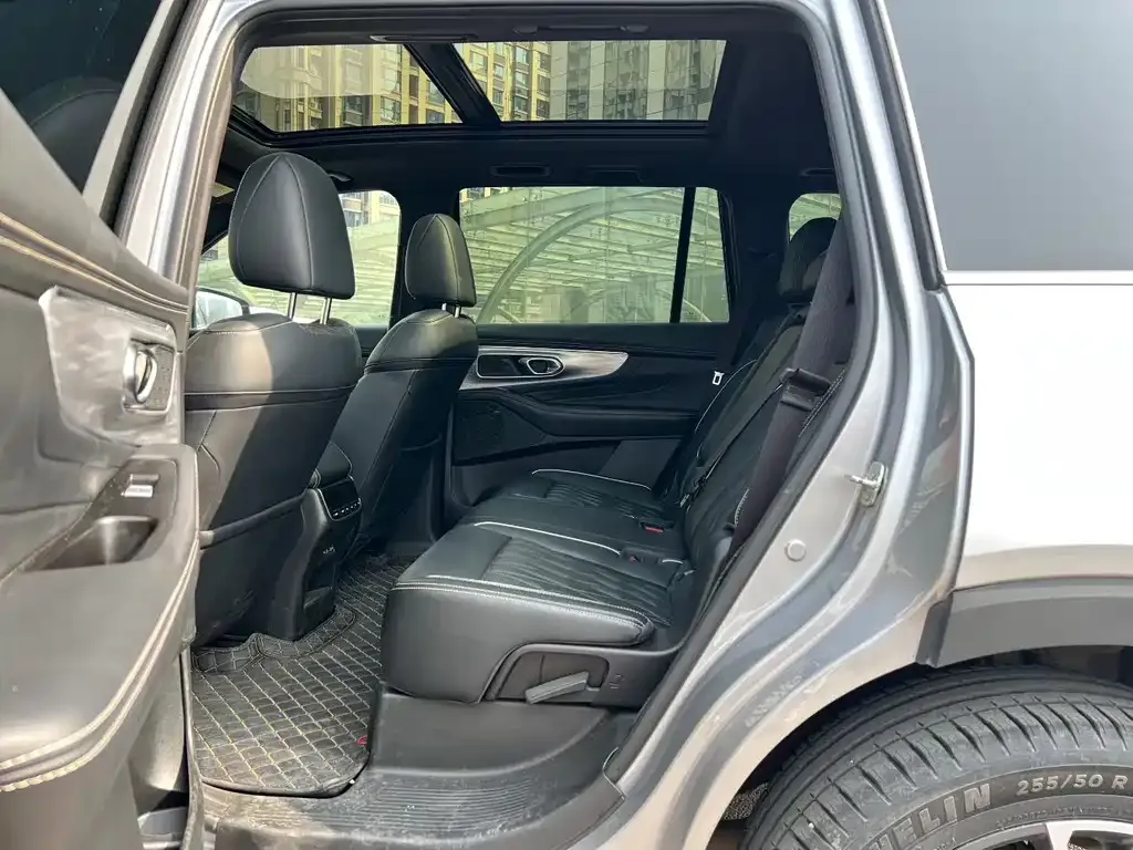 GAC Motor Trumpchi GS8 — фото 2