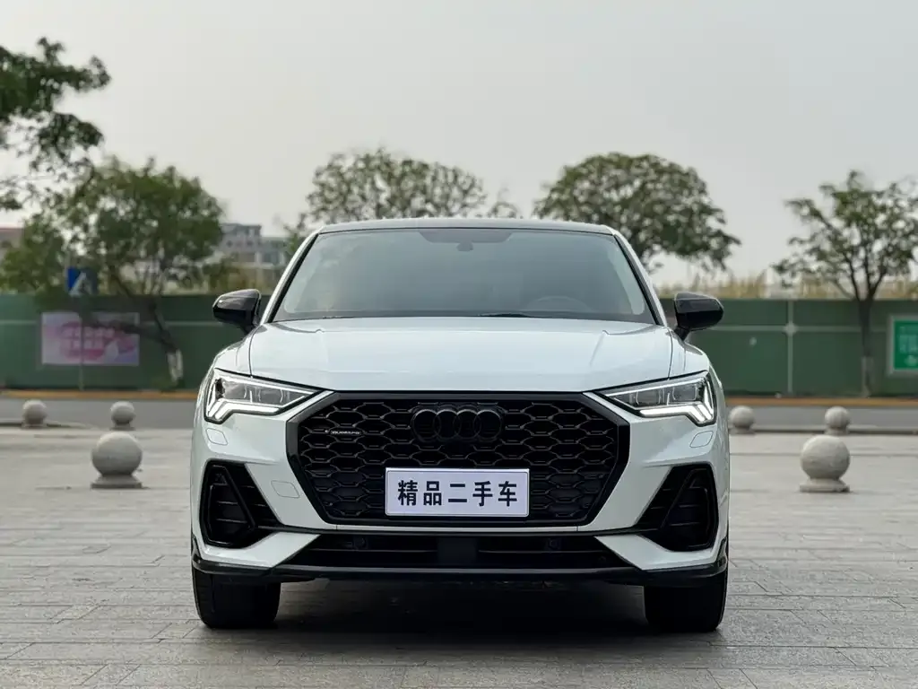 Audi Q3 Sportback — фото 3