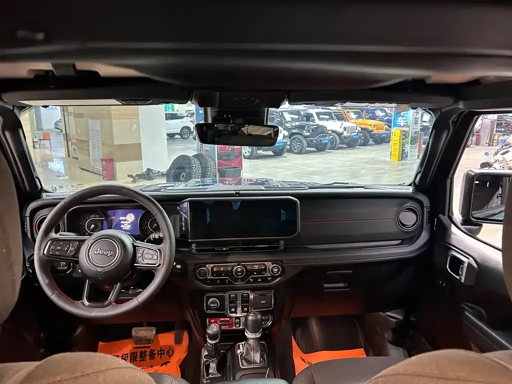 Jeep Wrangler — фото 5