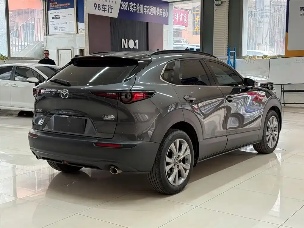 Mazda CX-30 — фото 2
