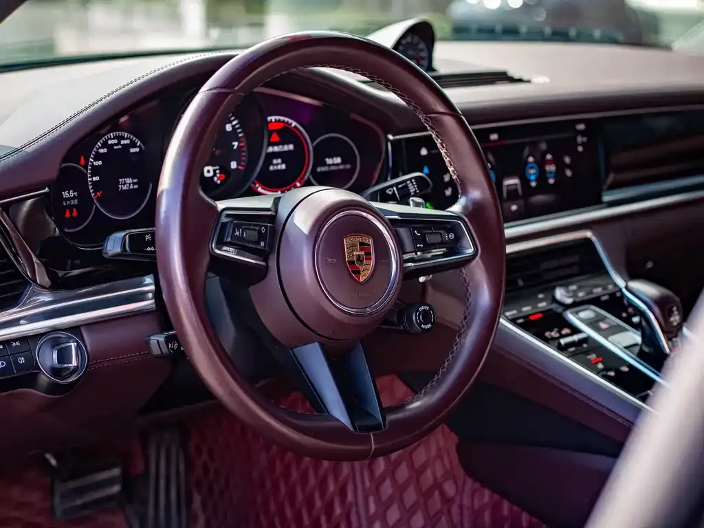 Porsche Panamera — фото 6