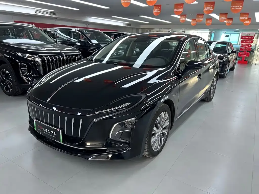 Hongqi E-QM5 — фото 1