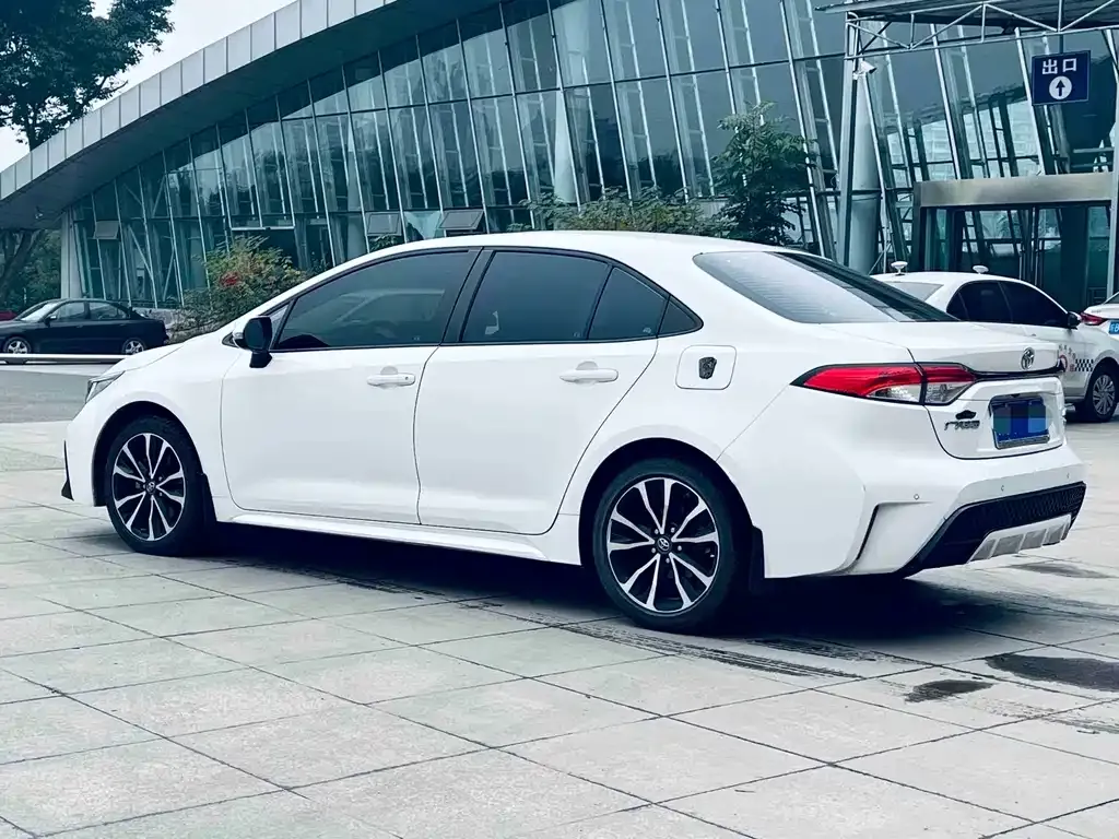 Toyota Levin — фото 5