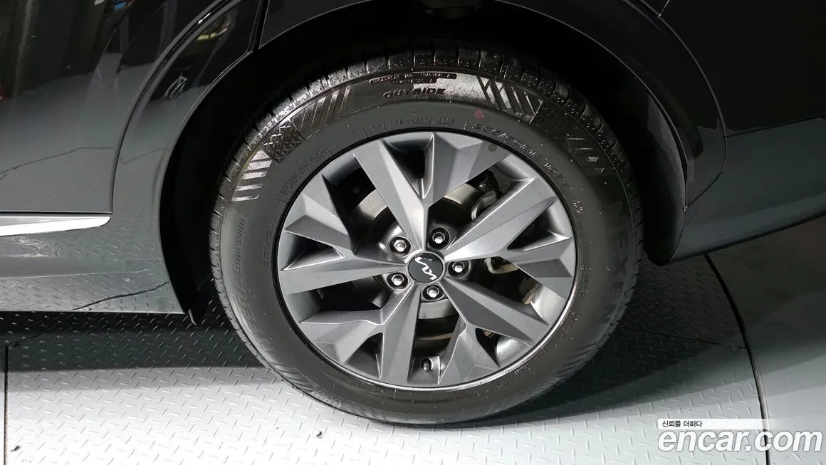 Kia Sportage — фото 7