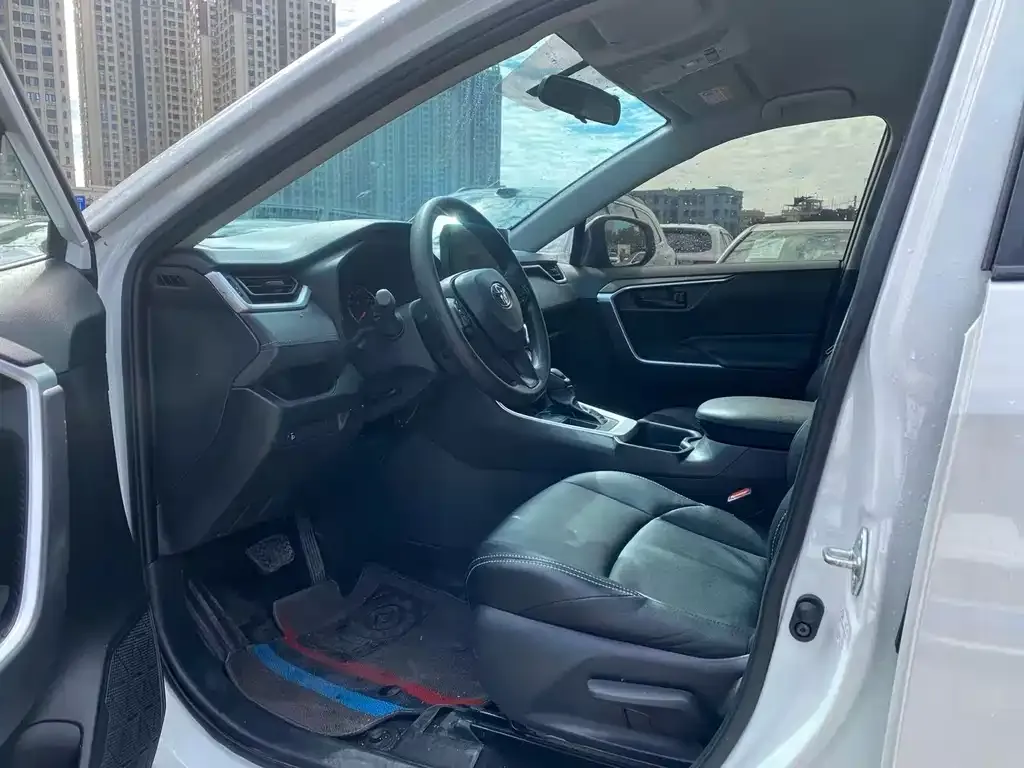 Toyota Wildlander 2024 из CN, фото 2