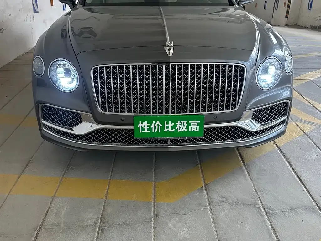 Bentley Flying Spur 2022 из CN, фото 3