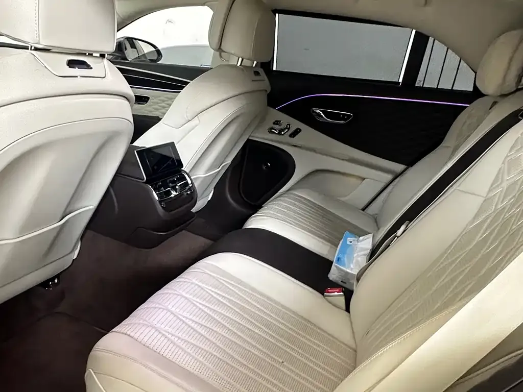 Bentley Flying Spur 2022 из CN, фото 6