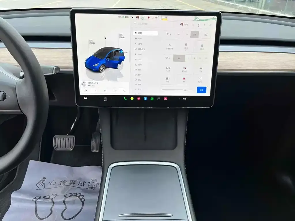 Tesla Model Y — фото 3