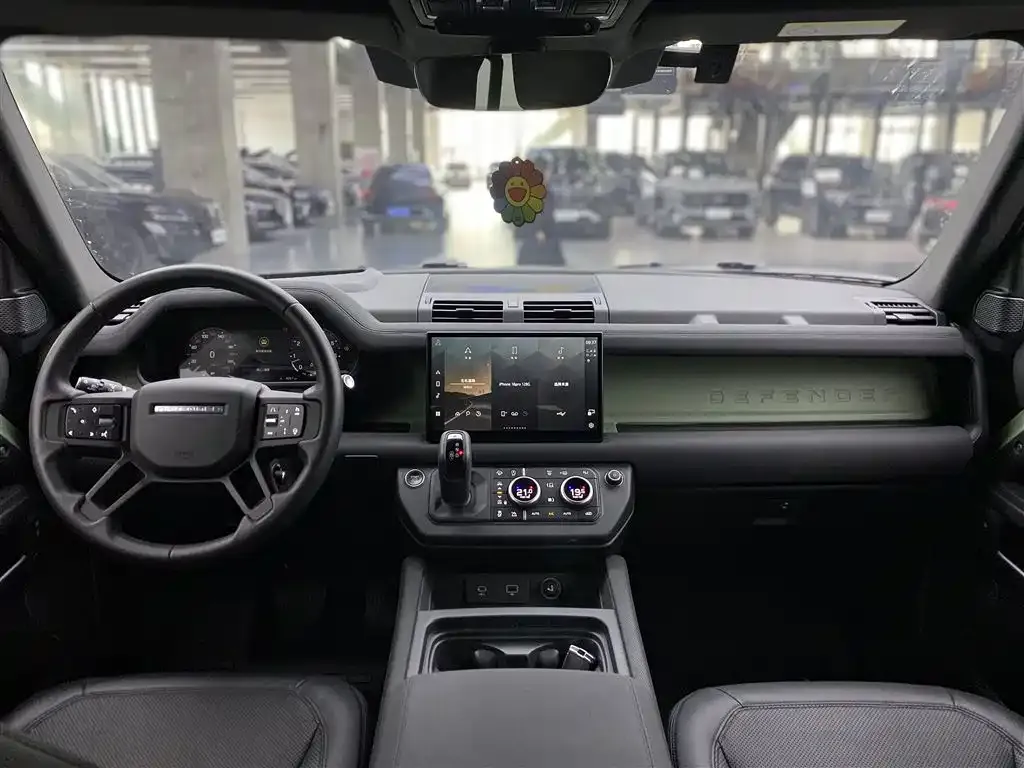 Land Rover Defender 2023 из CN, фото 3