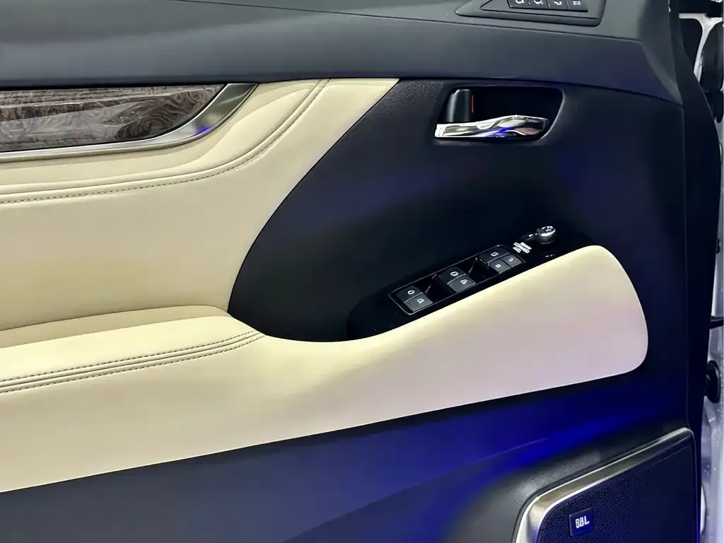 Toyota Alphard 2021 из CN, фото 7