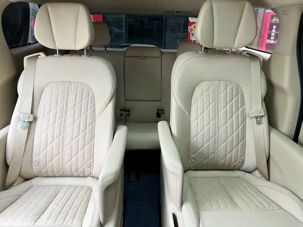 Buick GL8 2023 из CN, фото 8