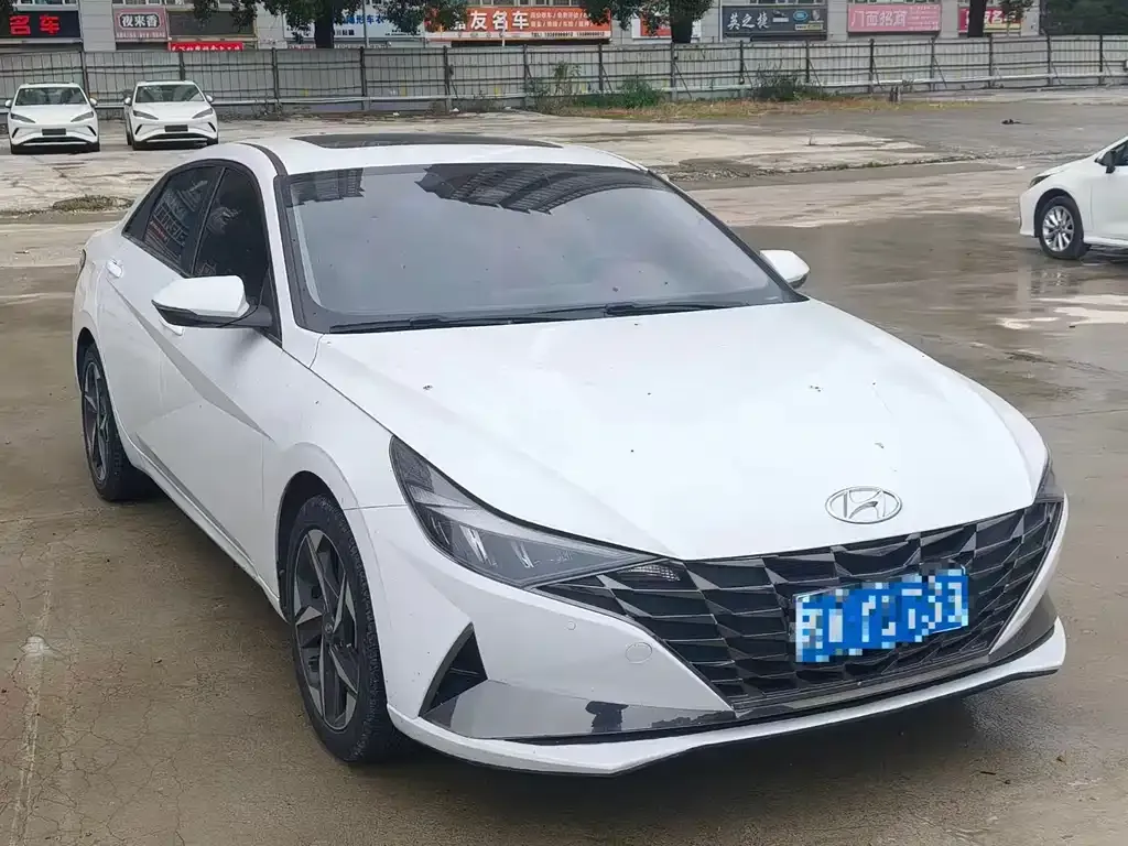 Hyundai Elantra 2022 из CN, фото 1