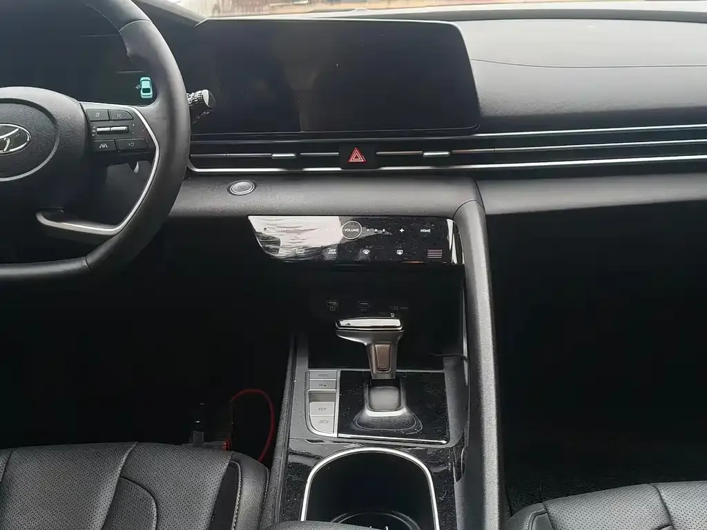 Hyundai Elantra 2022 из CN, фото 4