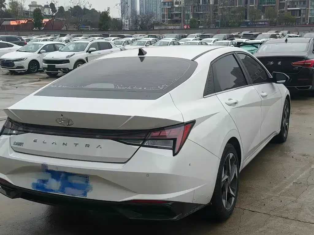 Hyundai Elantra 2022 из CN, фото 8