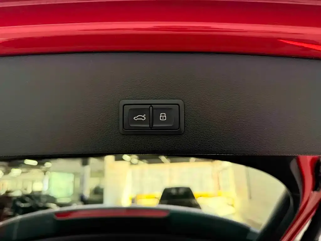 Audi Q2L e-tron 2022 из CN, фото 3