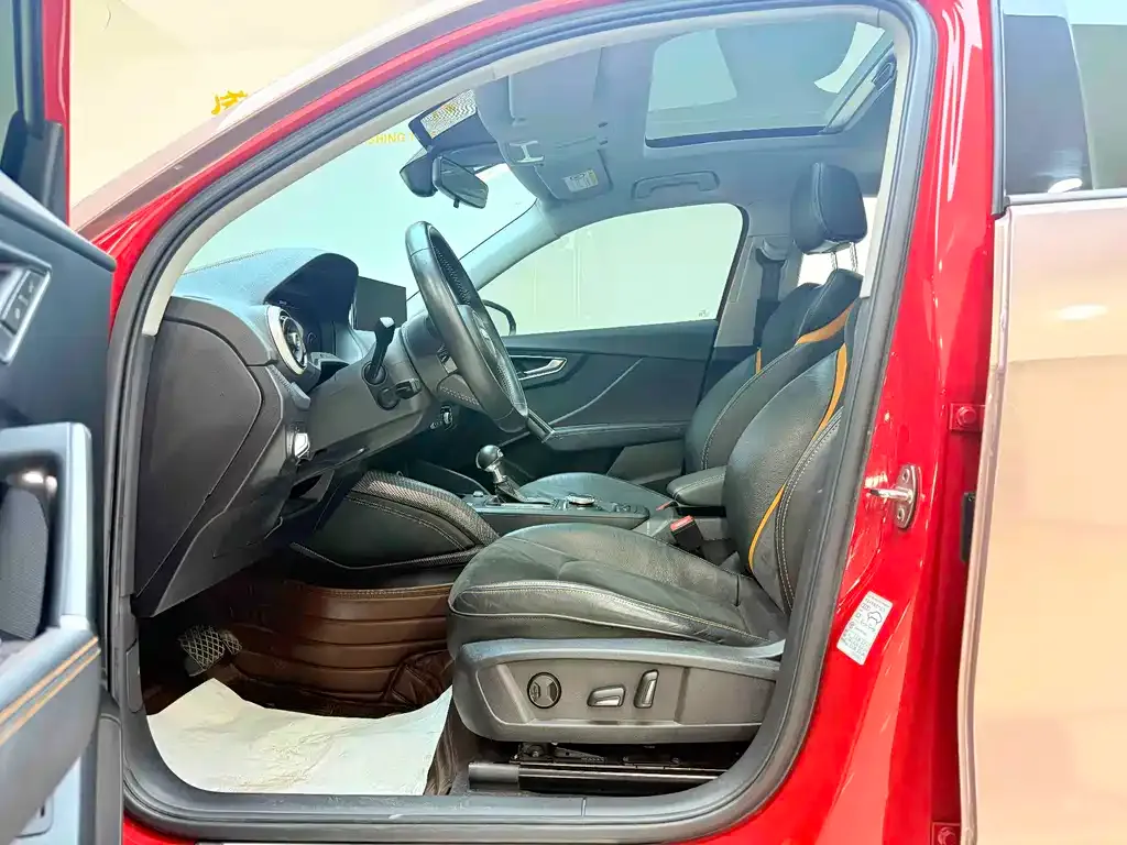 Audi Q2L e-tron 2022 из CN, фото 8
