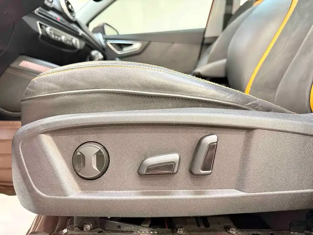 Audi Q2L e-tron 2022 из CN, фото 4