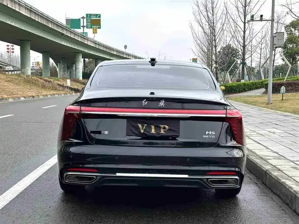 Hongqi H5 — фото 5