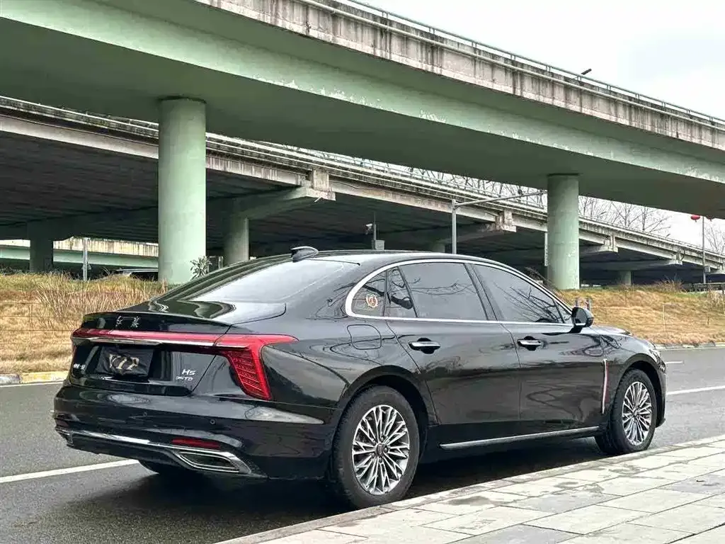 Hongqi H5 — фото 2