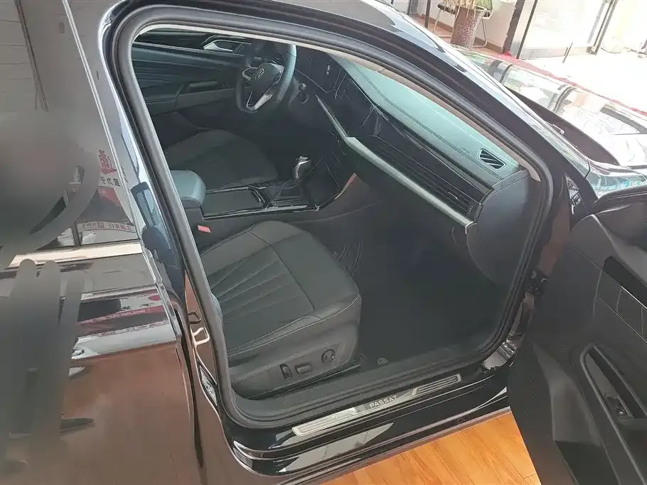 Volkswagen Passat — фото 9