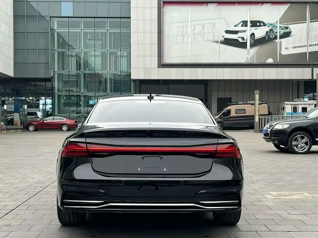 Audi A7L 2022 из CN, фото 5