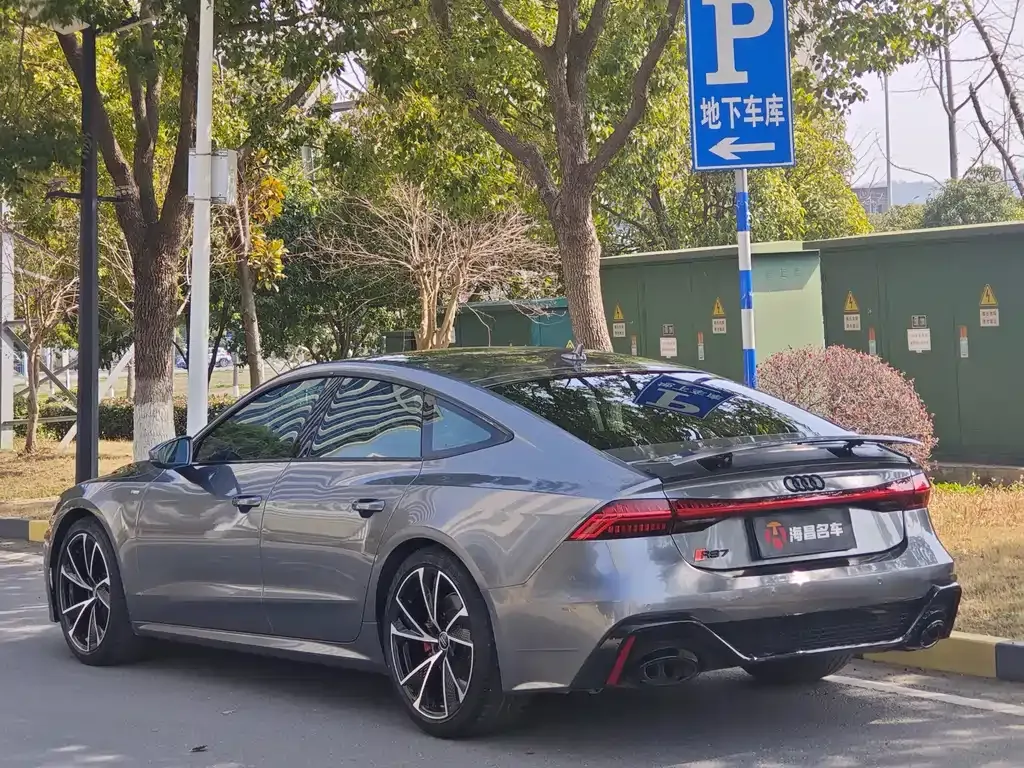 Audi A7 2022 из CN, фото 3