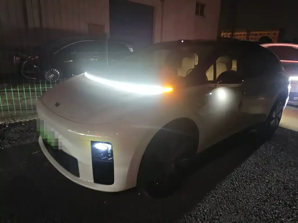 Li Auto i6 2025 из CN, фото 1