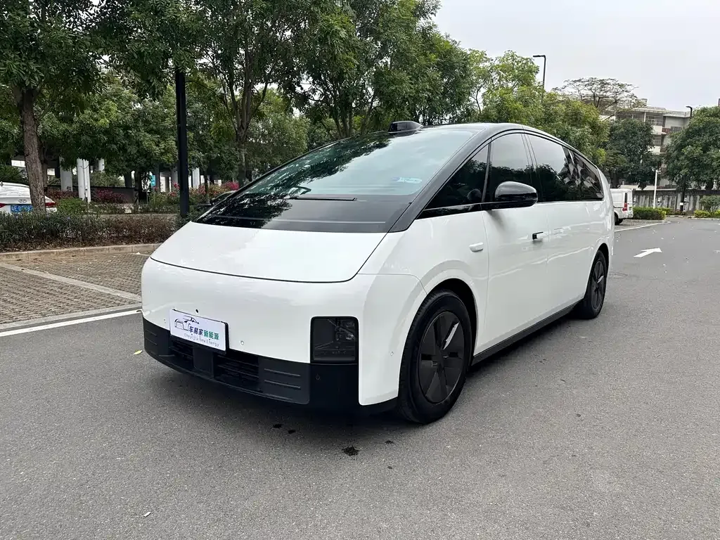 Li Auto Li MEGA