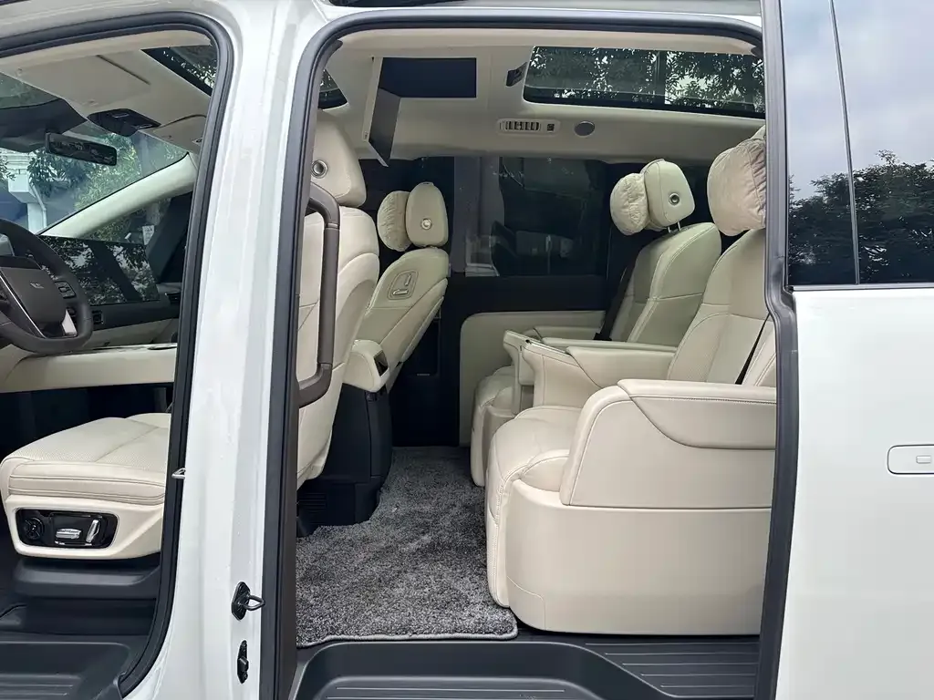 Li Auto Li MEGA 2024 из CN, фото 2