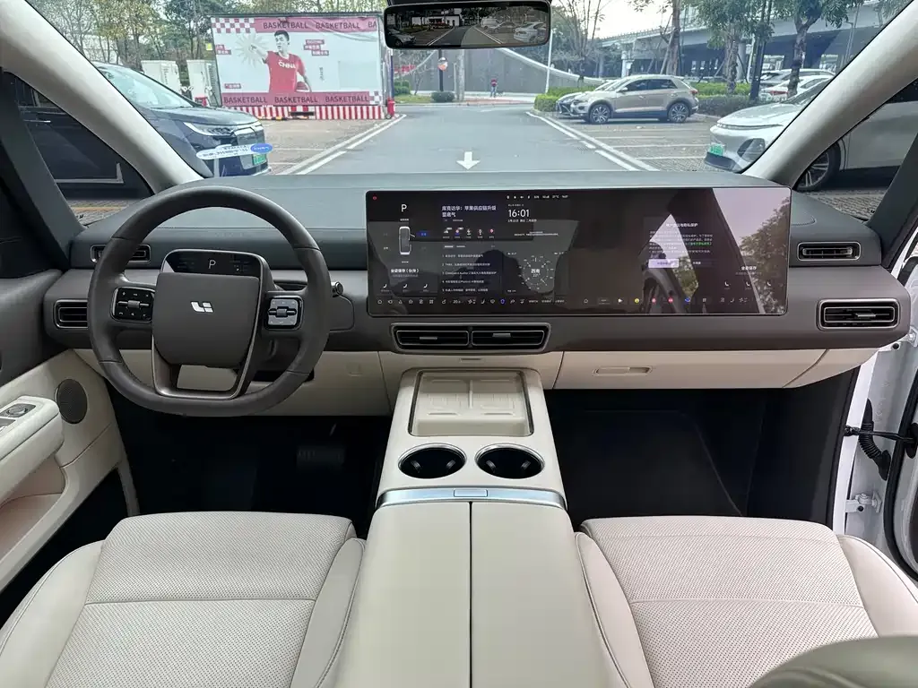 Li Auto Li MEGA 2024 из CN, фото 5