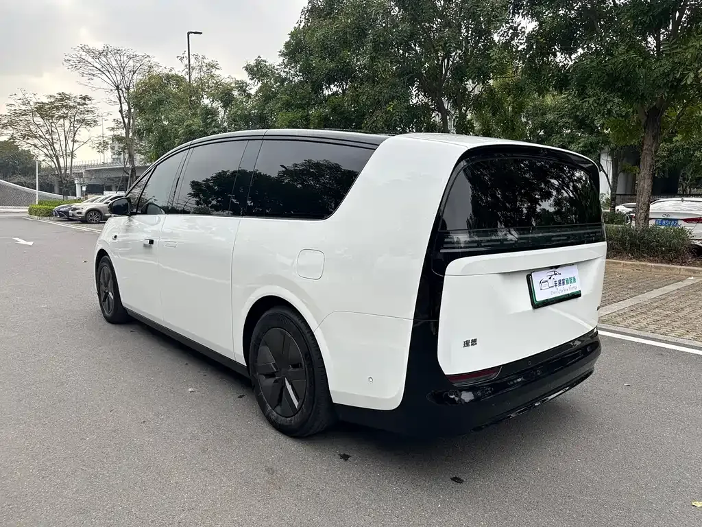 Li Auto Li MEGA 2024 из CN, фото 7